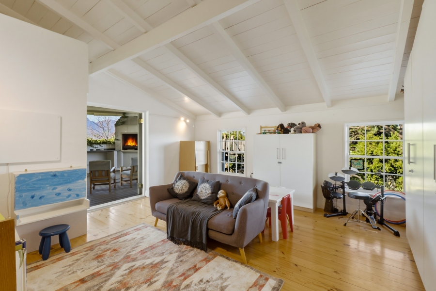 6 Bedroom Property for Sale in La Concorde Western Cape